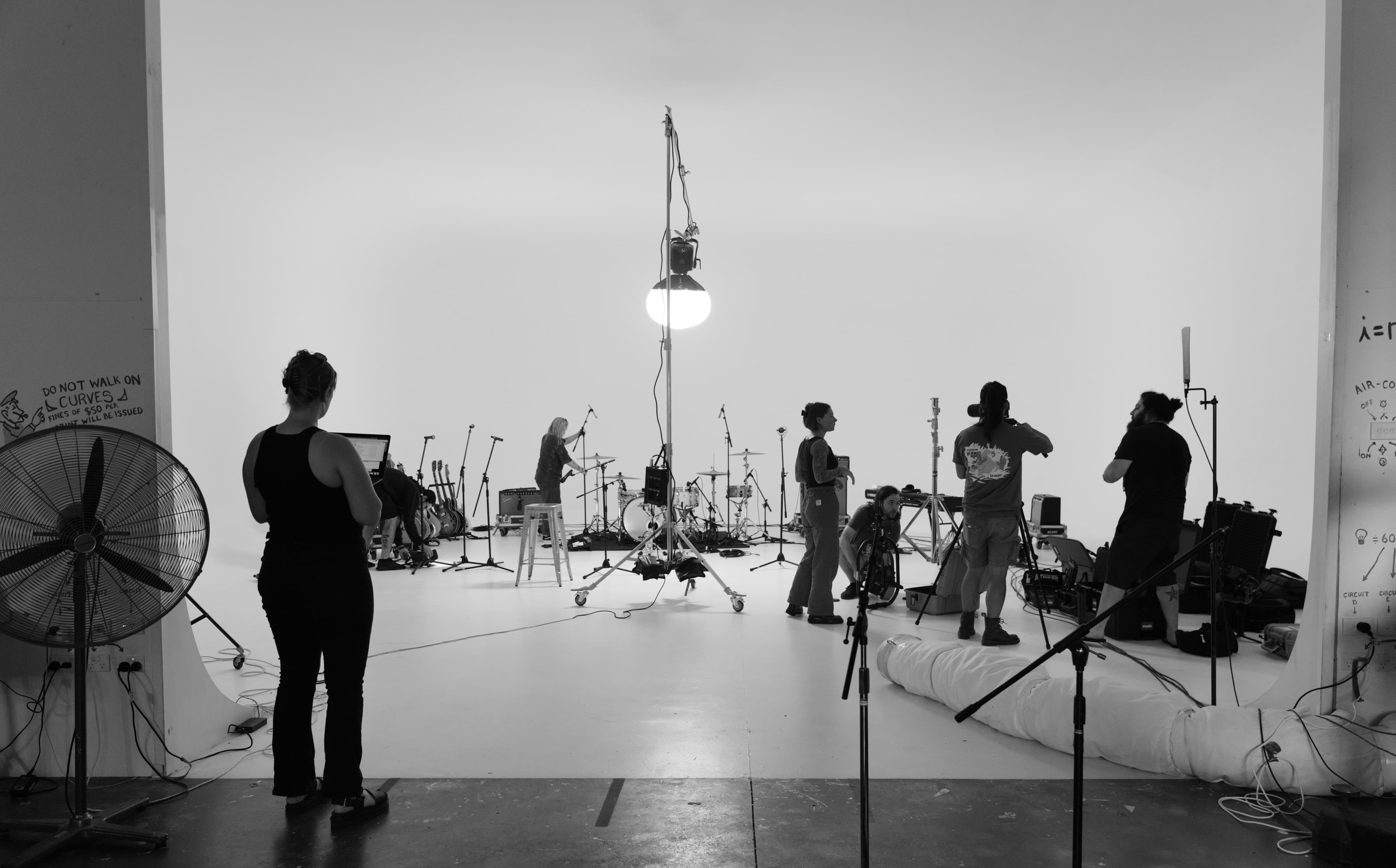 Dan Sultan performing live at Mood on the Roof — intimate live music video production by Mude Sydney