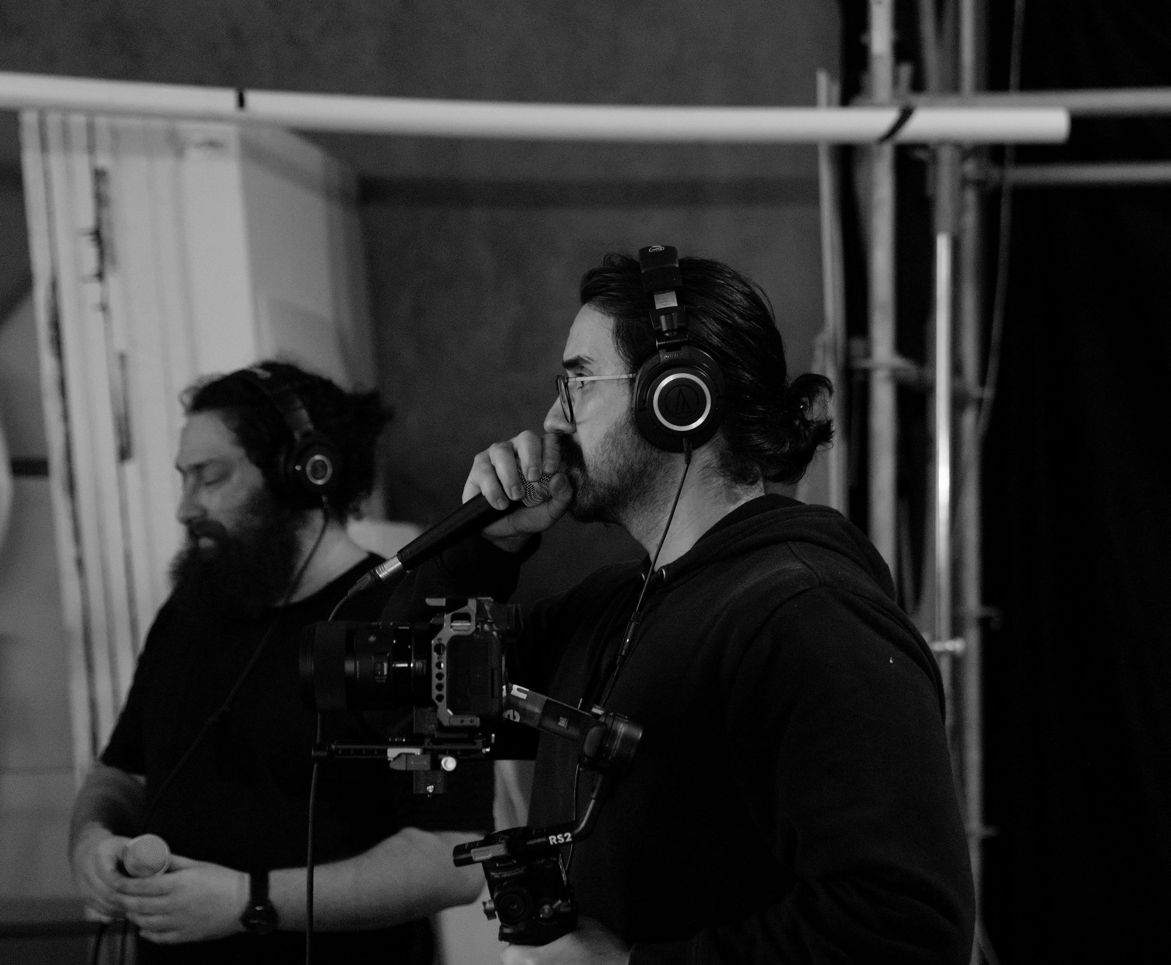 Dan Sultan performing live at Mood on the Roof — intimate live music video production by Mude Sydney